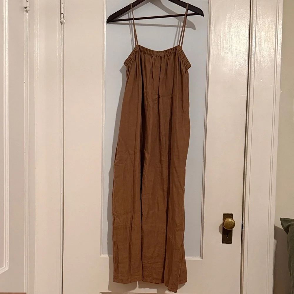 Filosofia Leah Dress in Wheat - size medium - Picture 11 of 12